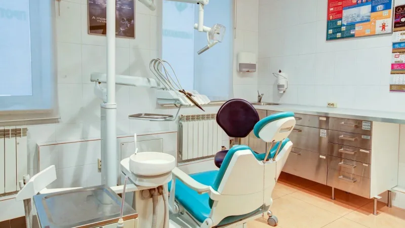 Кабинет со стоматологической установкой в Lanri Clinic